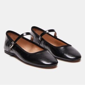 Steve Madden Vinetta Black Leather Flats - Never Worn